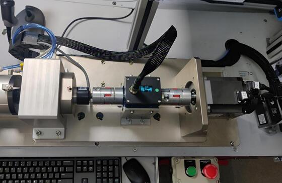 Transformadores de binário dinâmico de velocidade sem contacto